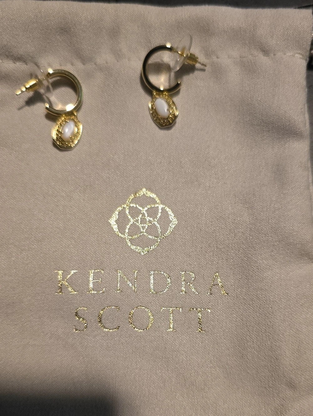 Kendra Scott Davie Geometric Huggie Earrings Gold